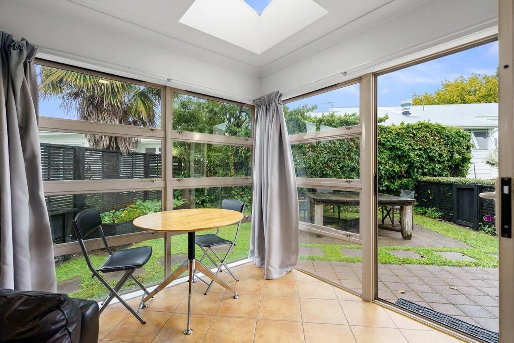 Sunny, Quiet, 2-Bedroom Unit In Fabulous Location! Cambridge Ngoại thất bức ảnh